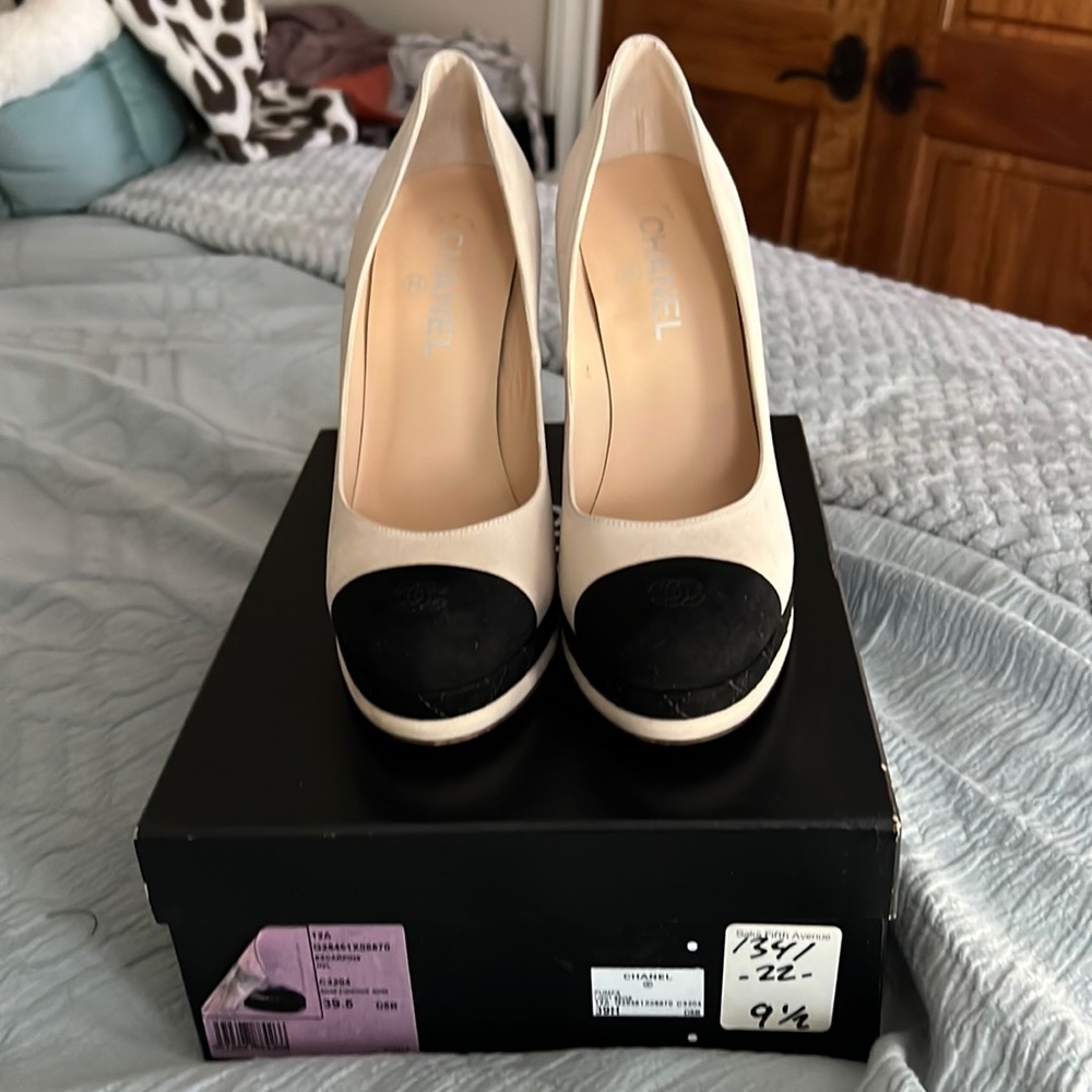 Chanel suede pumps